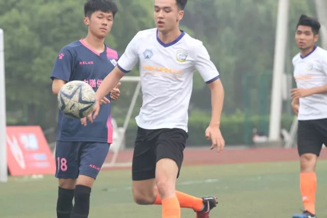 足球报:U17亚洲杯签运不佳？国少队目标仍是力争出线